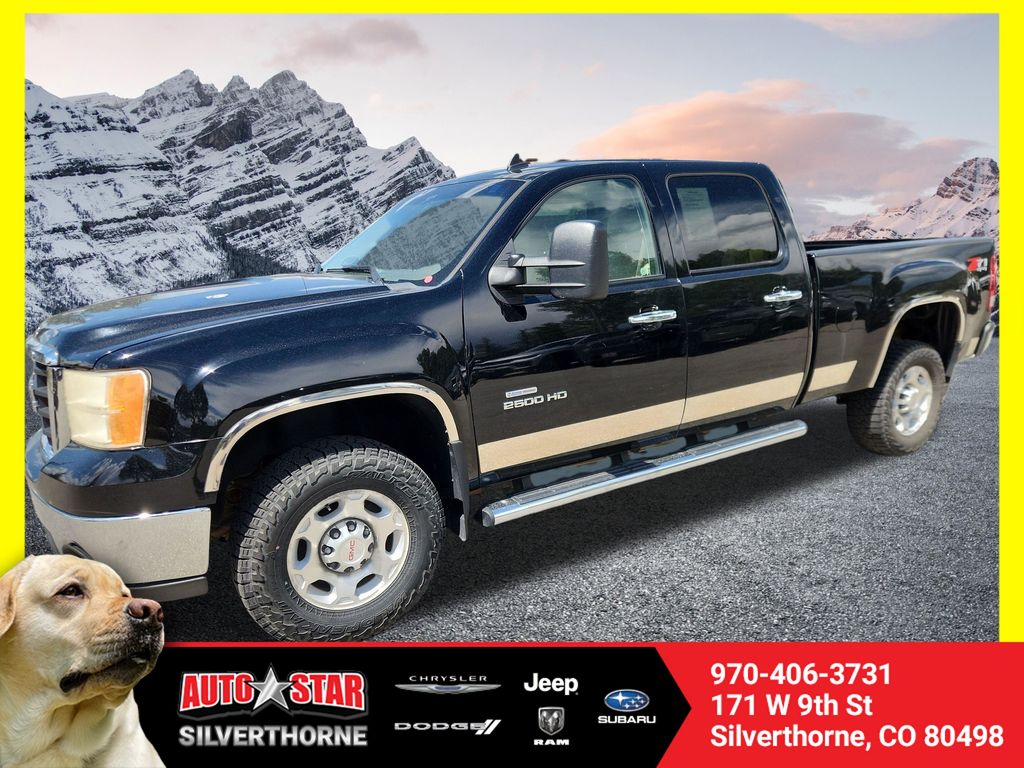 Onyx Black 2010 GMC Sierra 2500HD Pickup Truck Four-Wheel Drive 6-Speed Automatic