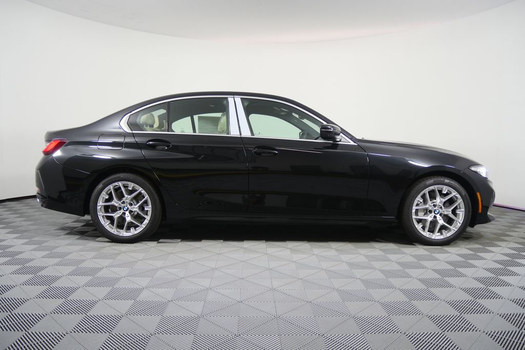 Thumbnail: 2026 BMW 3 Series - 2