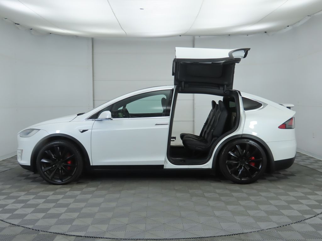 Thumbnail: 2020 Tesla Model X - 16