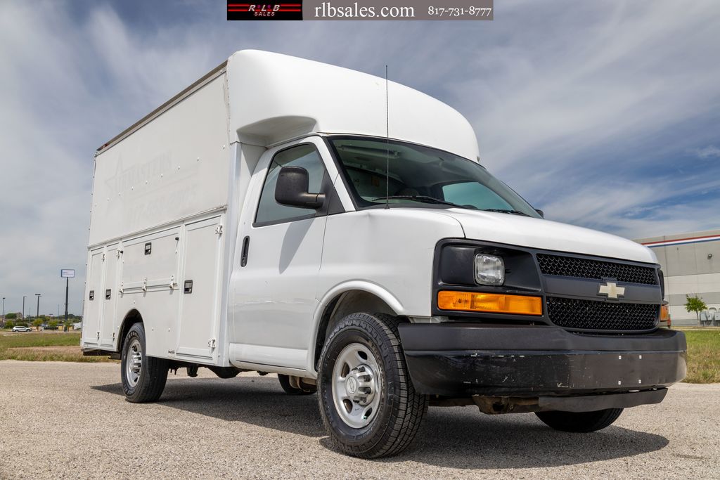 Summit White 2014 Chevrolet Express Chassis 3500 139 Cutaway with 1WT RWD Van Rear-Wheel Drive 6-Speed Automatic Overdrive