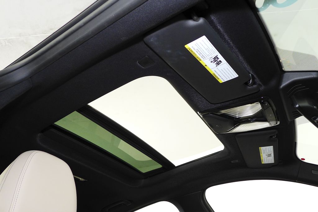 Thumbnail: 2023 BMW i4 - 18