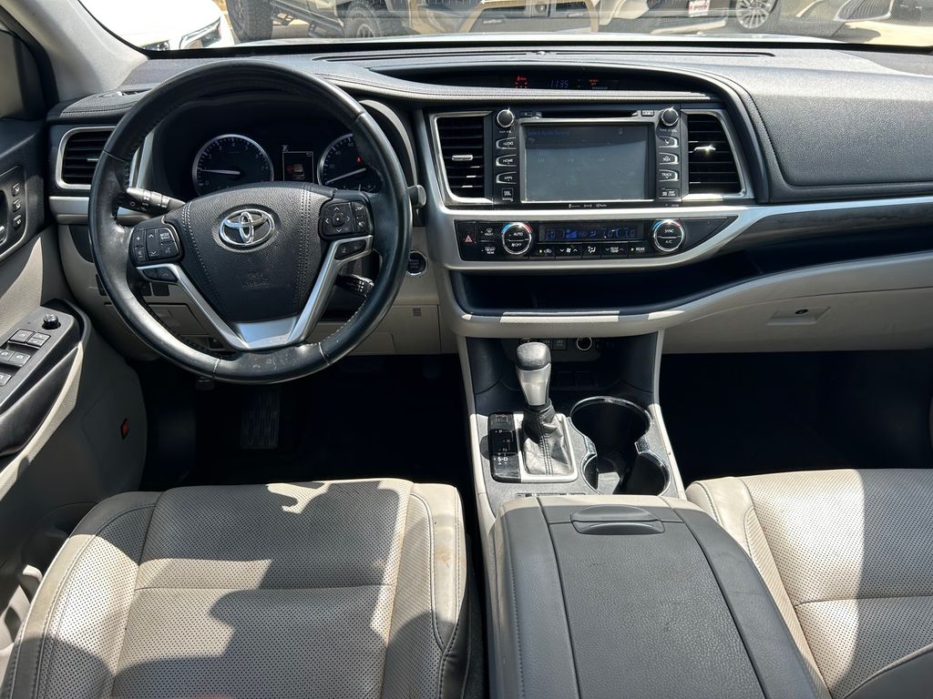 Used 2018 Toyota Highlander SUV