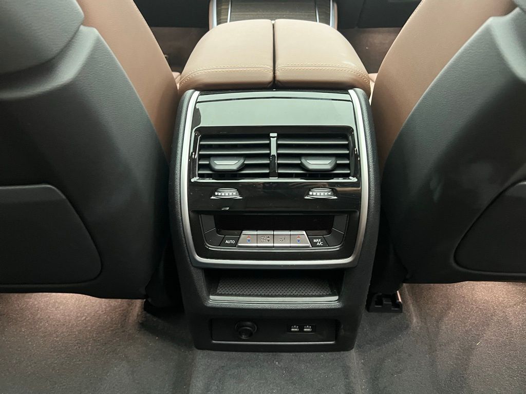 Thumbnail: 2025 BMW X5 - 9