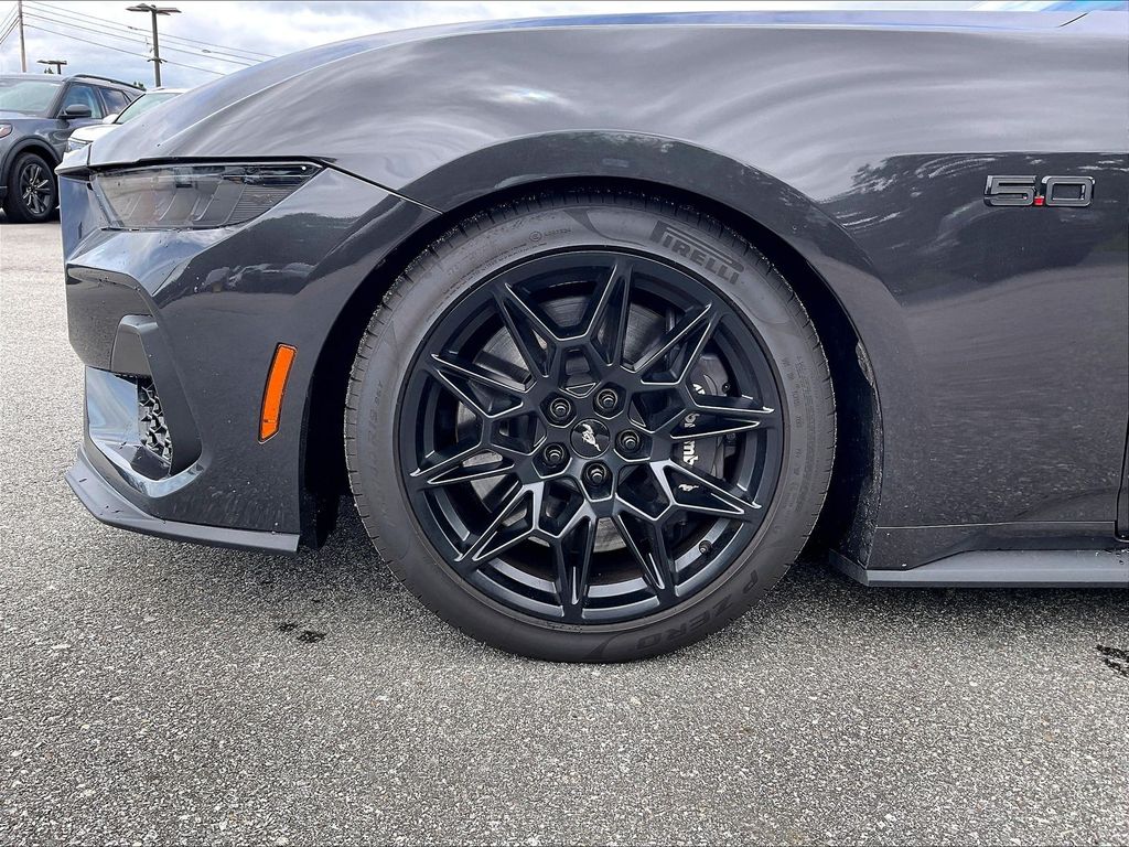 2024 Ford Mustang — photo 7