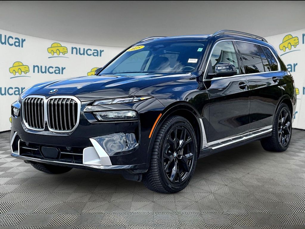 2025 BMW X7 — photo 3