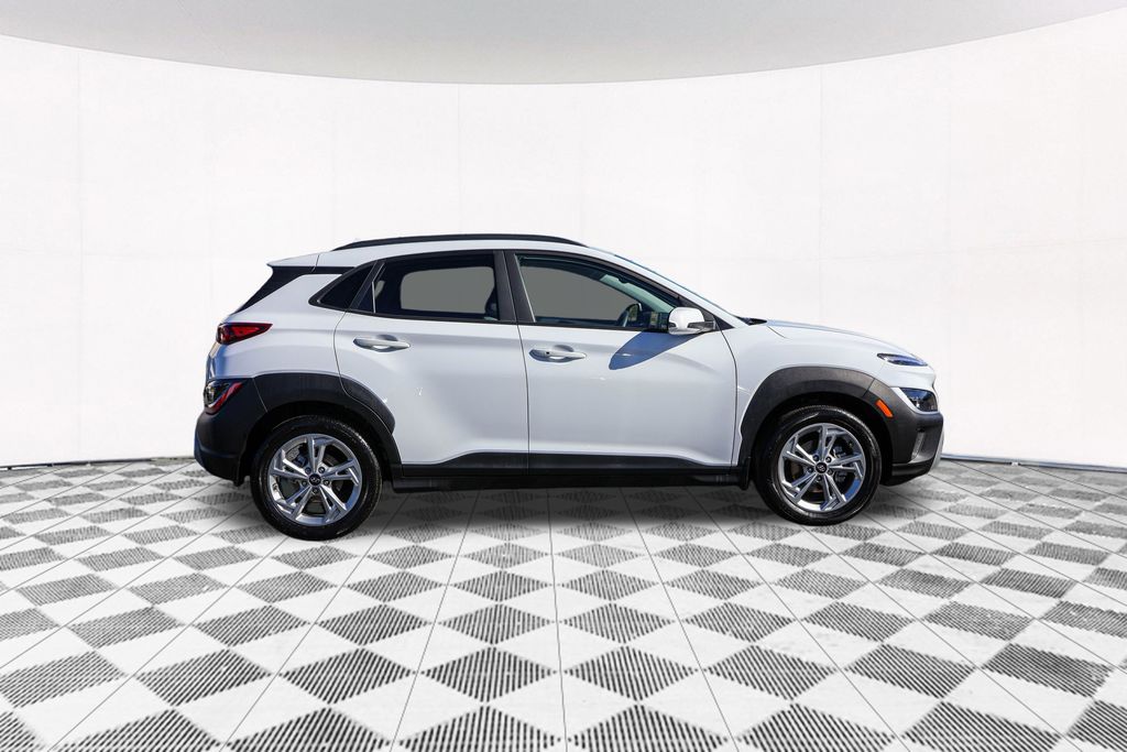 2022 Hyundai Kona SEL 7