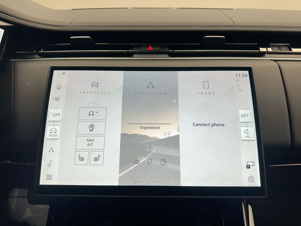 Thumbnail: 2025 Land Rover Range Rover Sport - 11