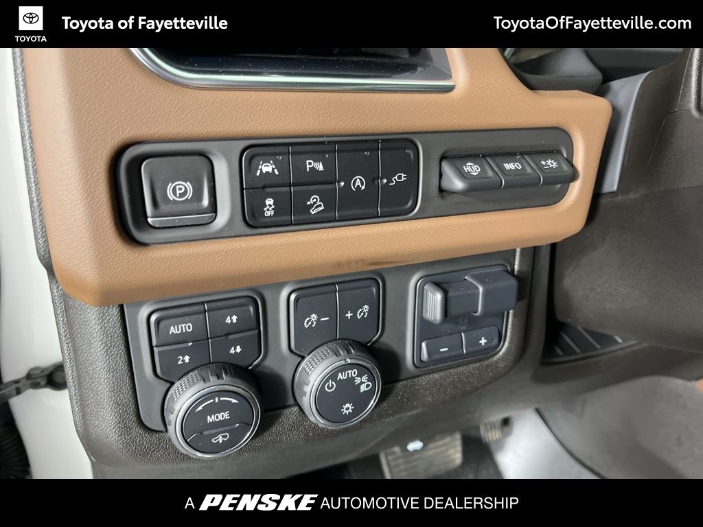 Thumbnail: 2021 Chevrolet Tahoe - 31