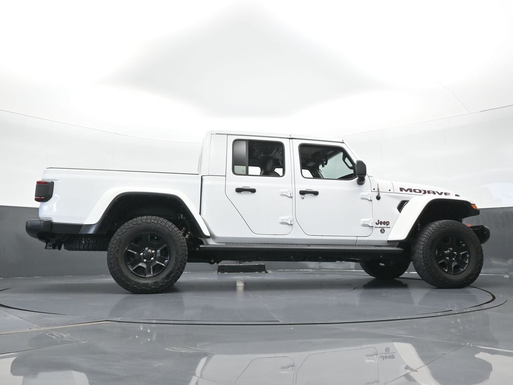 Used 2022 Bright White Clearcoat Jeep Mojave image 68