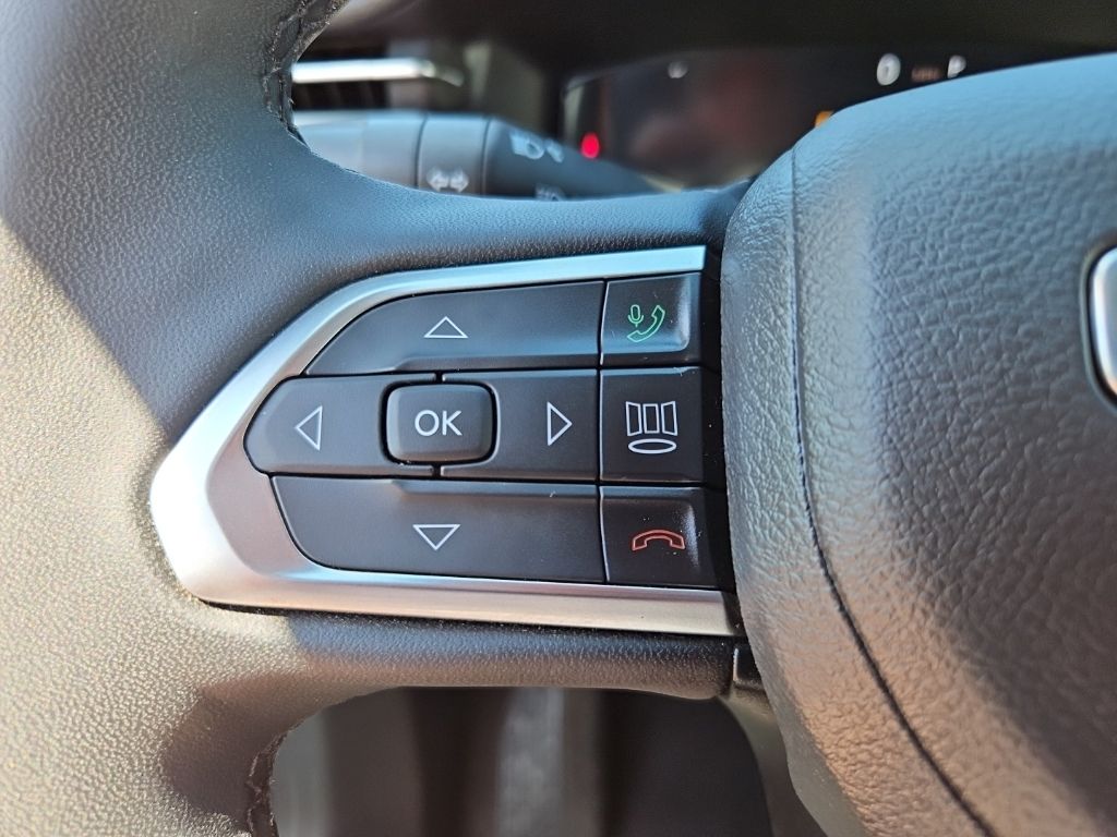 2025 Jeep Compass Limited - Photo 11