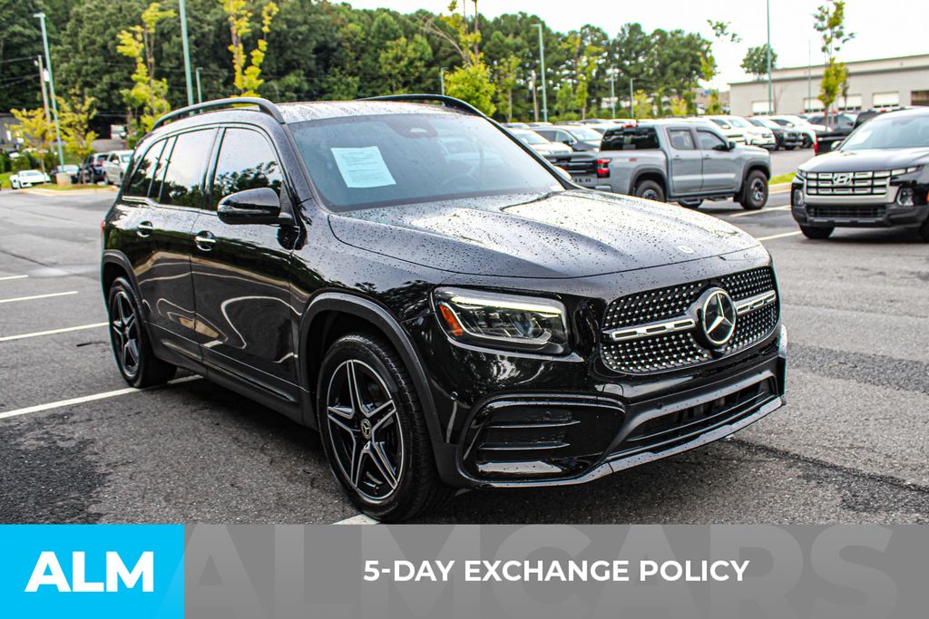 Used 2025 Black Mercedes-Benz GLB 250 image 3