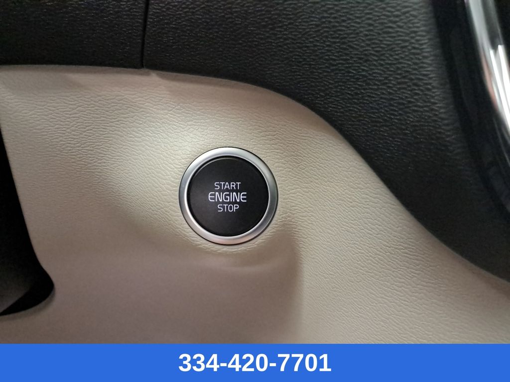 used 2023 Volvo XC40 car, priced at $29,397