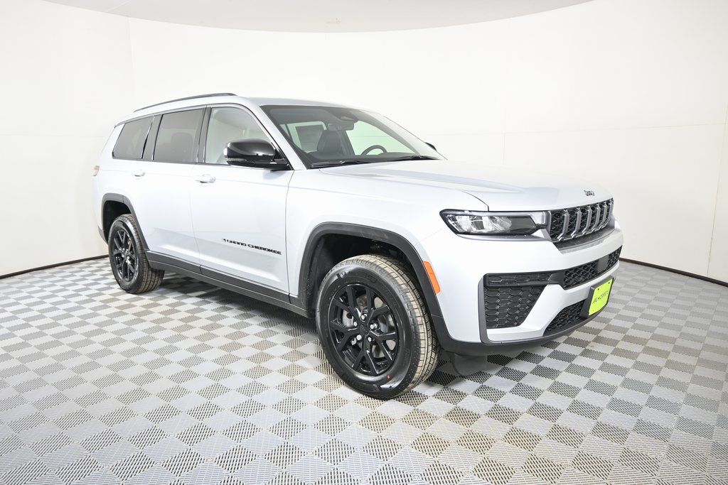 New Silver Zynith 2026 Jeep Grand Cherokee L Laredo for Sale