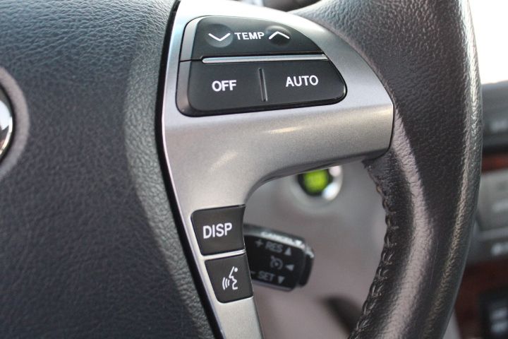 Used Car 2011 Toyota Highlander  Limited For Sale Under $10,000 In Georgetown, Texas