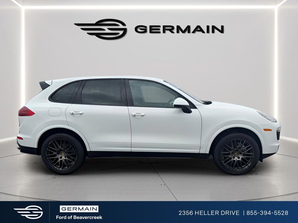Used 2017 White Porsche Base image 8