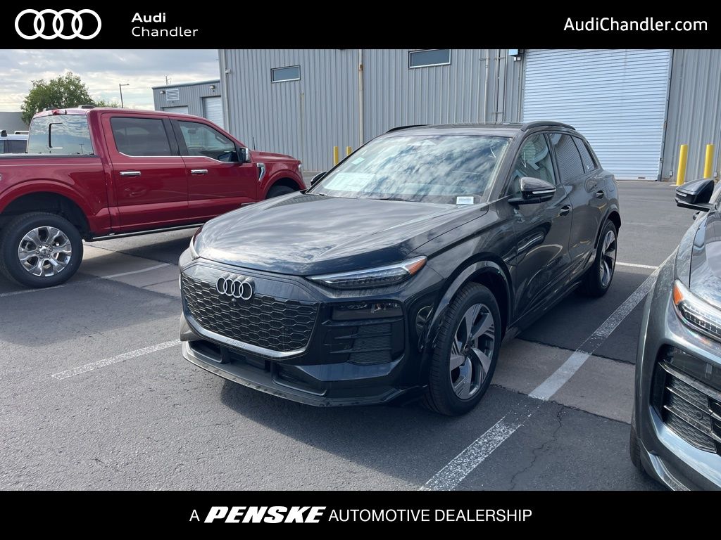 Thumbnail: 2025 Audi Q6 e-tron - 1