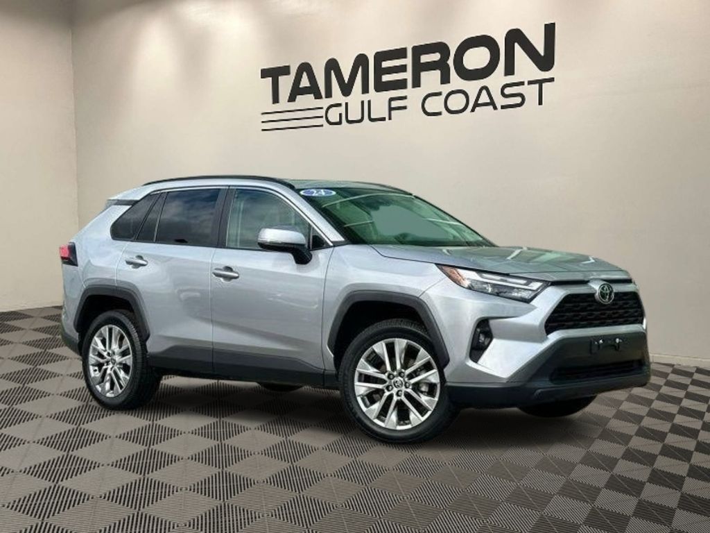 2024 Toyota RAV4 XLE Premium FWD
