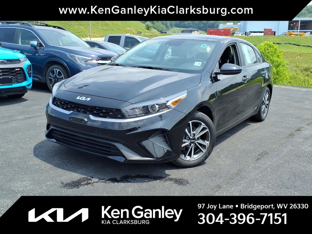 2023 Kia Forte LXS FWD