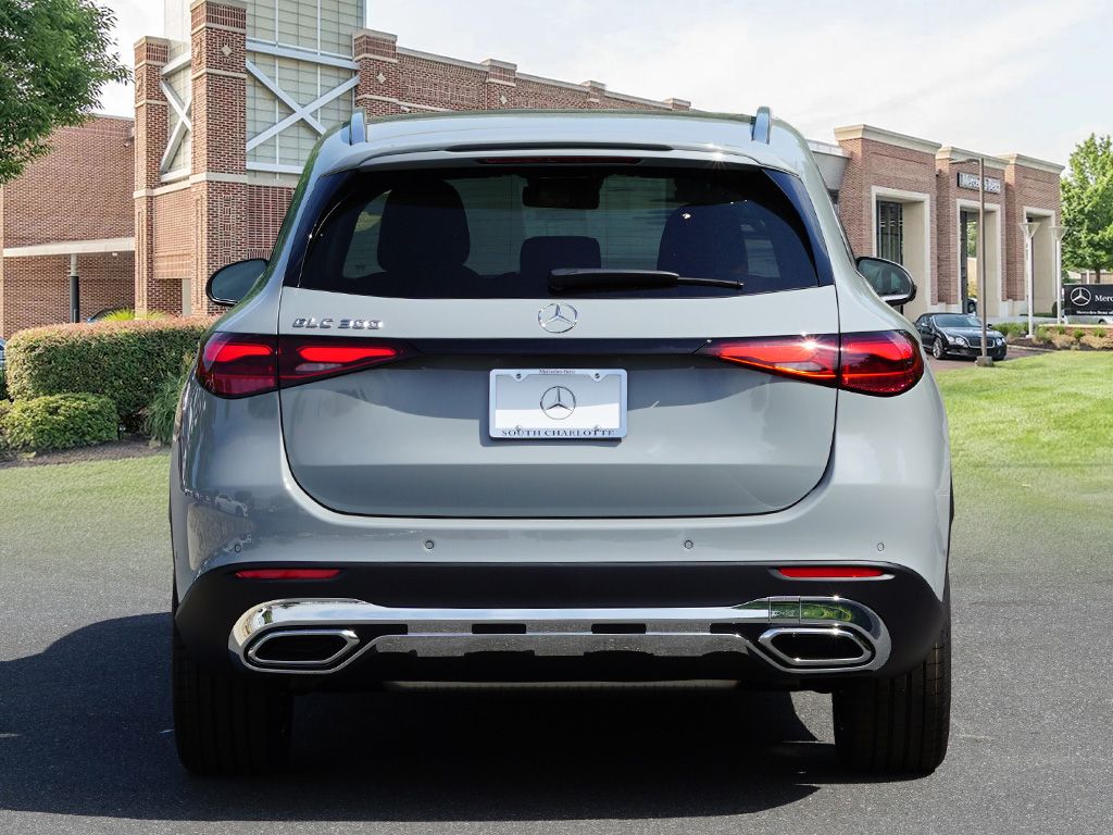 Thumbnail: 2026 Mercedes-Benz GLC - 5
