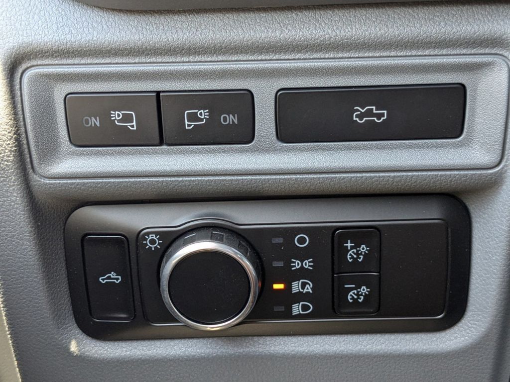2024 Ford F-150 Lightning Pro