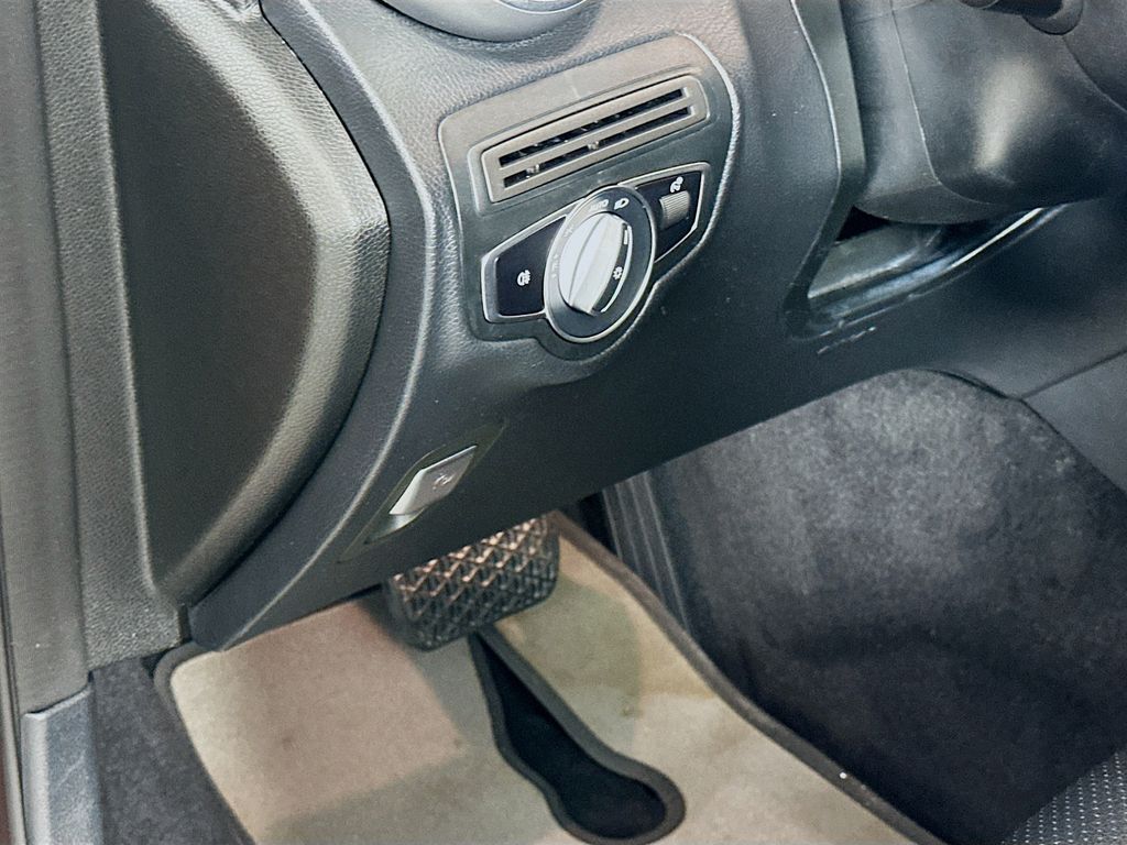 Thumbnail: 2020 Mercedes-Benz GLC - 10