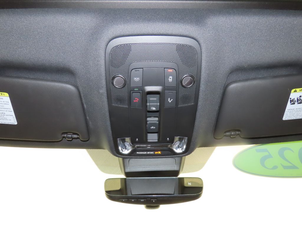 Thumbnail: 2025 Audi Q3 - 25