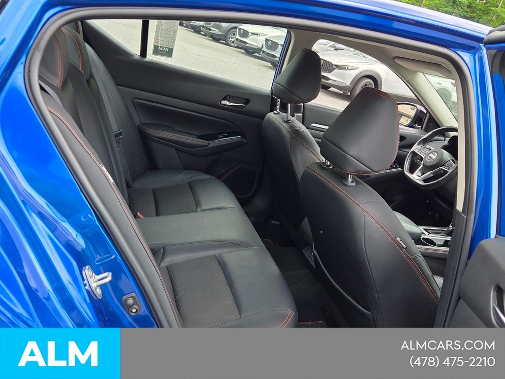 Used 2025 Blue Nissan 2.5 SR image 16