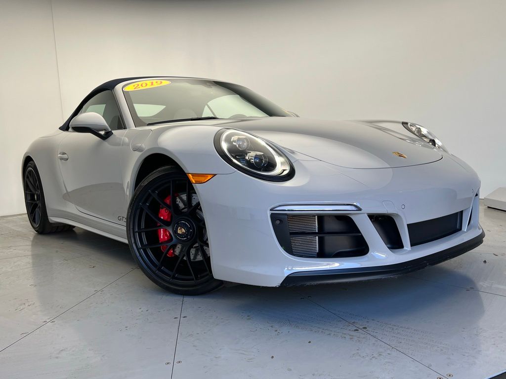 Thumbnail: 2019 Porsche 911 - 15