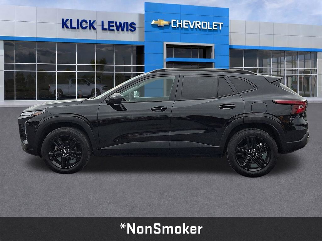 2024 Chevrolet Trax ACTIV Black at South Hills Kia
