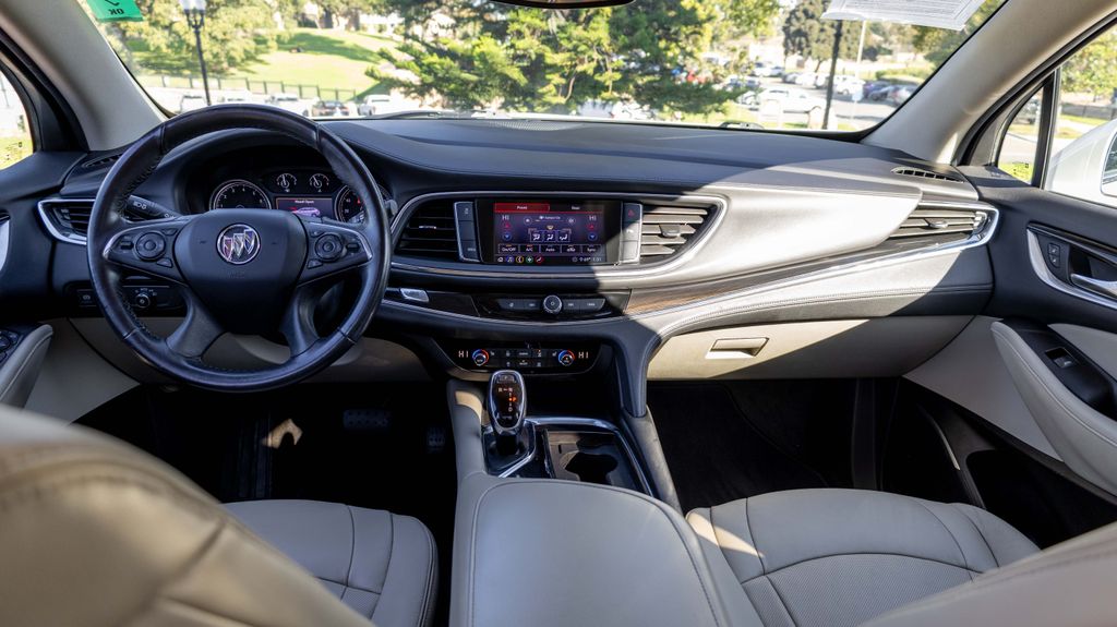 Used 2020 Buick Enclave Essence 4D Sport Utility