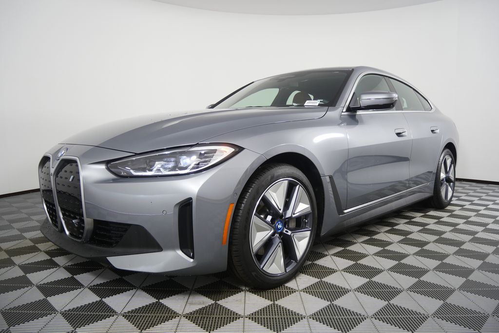 Thumbnail: 2023 BMW i4 - 7