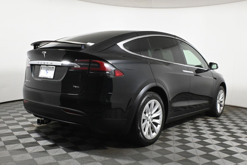 2017 Tesla Model X 75D 8