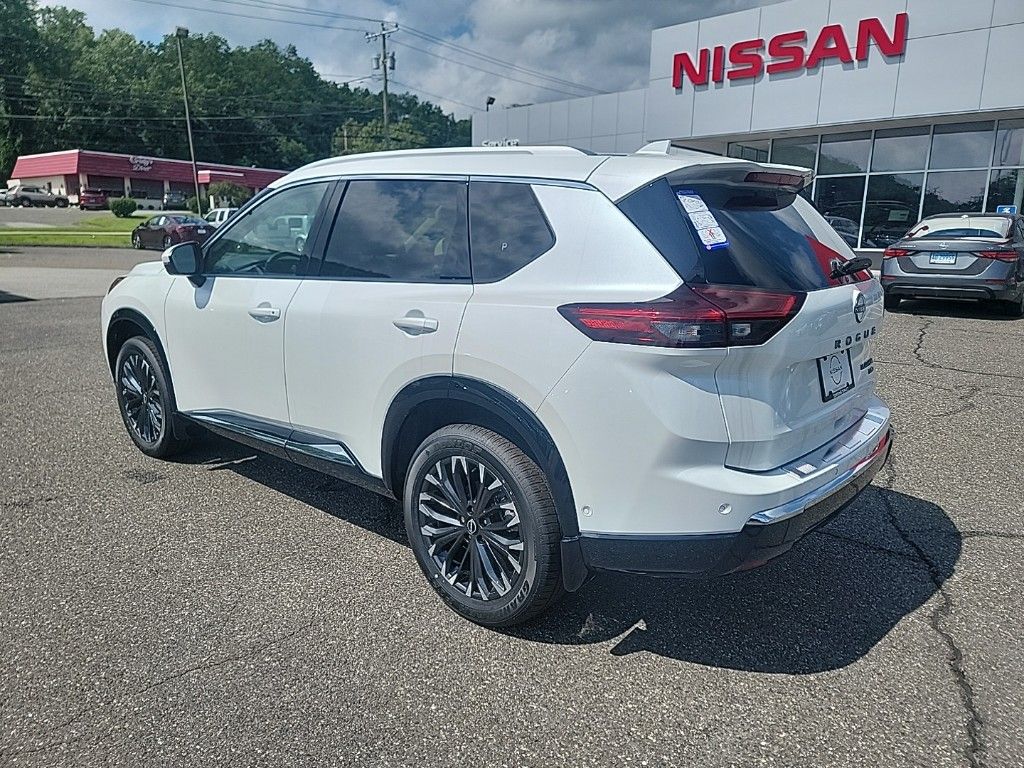 2024 Nissan Rogue Platinum 3