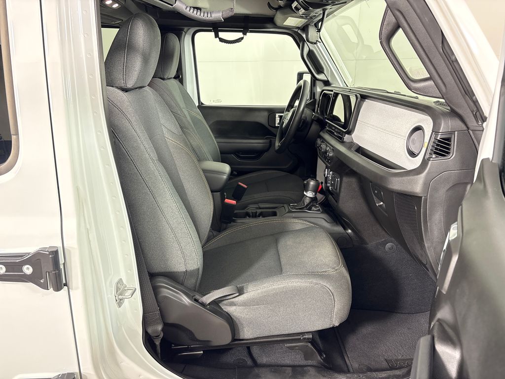 Certified Used 2025 White Jeep Nighthawk image 6