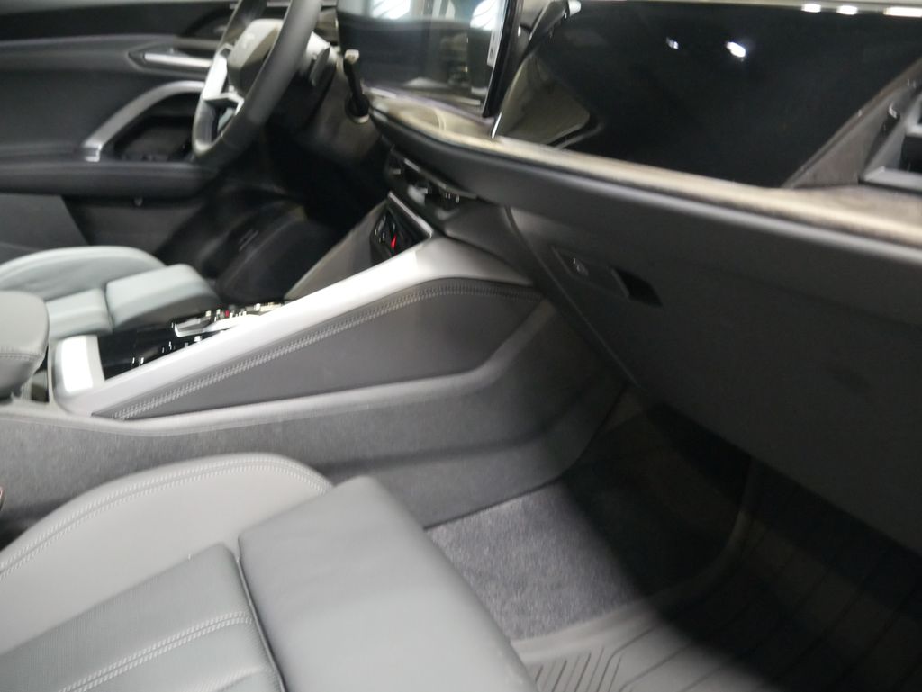 Thumbnail: 2025 Audi Q5 - 28