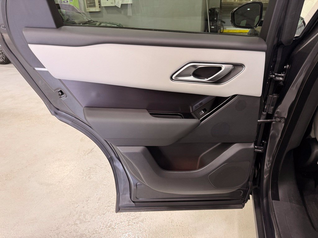 Thumbnail: 2026 Land Rover Range Rover Velar - 19