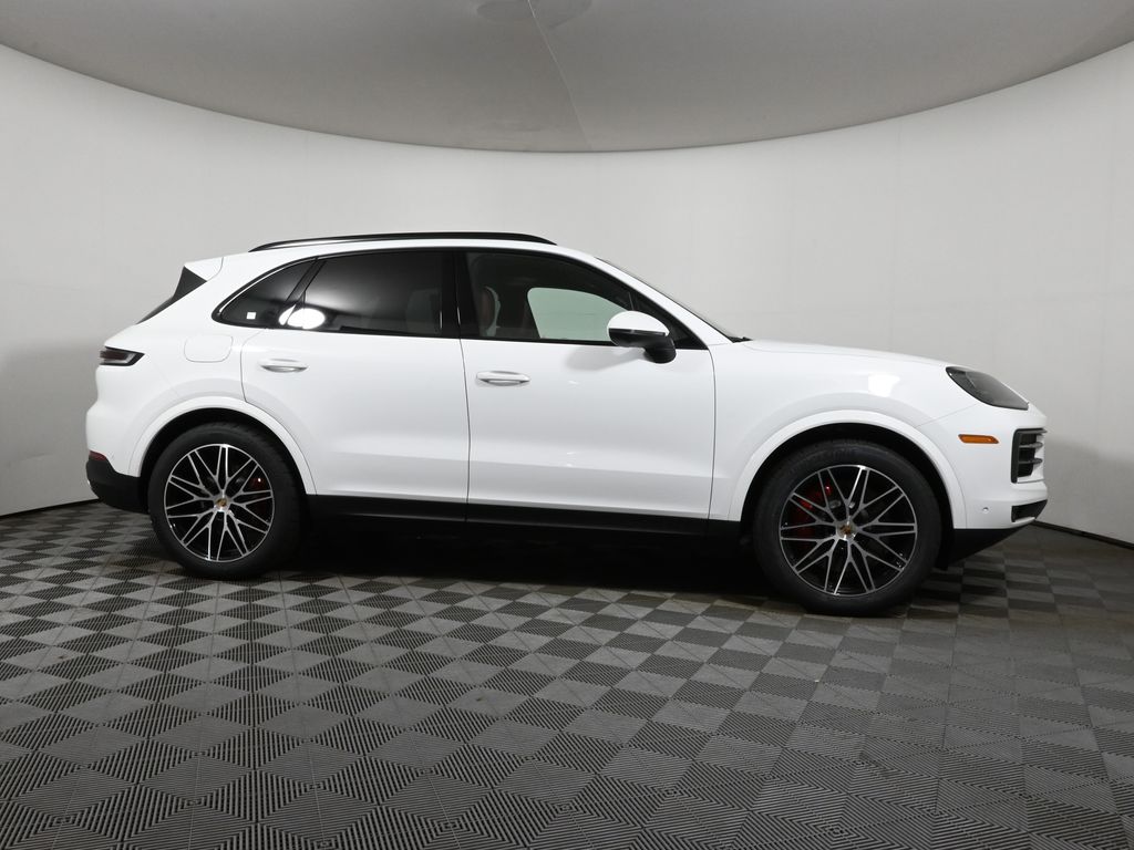 Thumbnail: 2025 Porsche Cayenne - 8