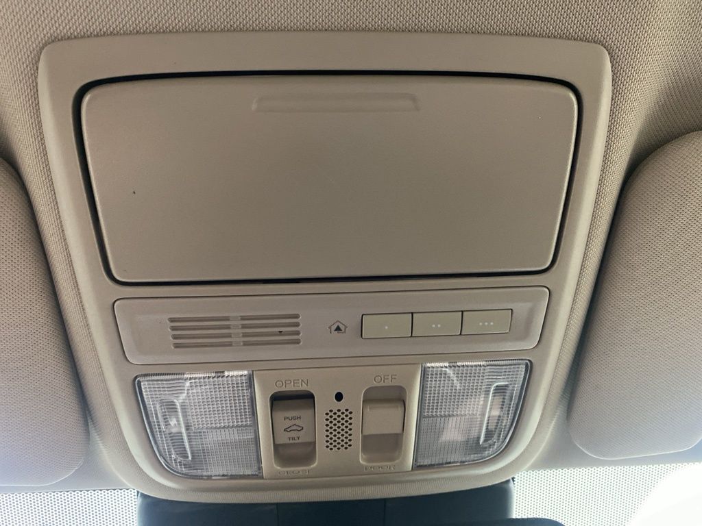 2016 Honda CR-V Touring photo