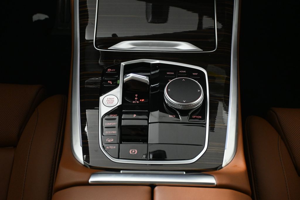 Thumbnail: 2026 BMW X5 - 23