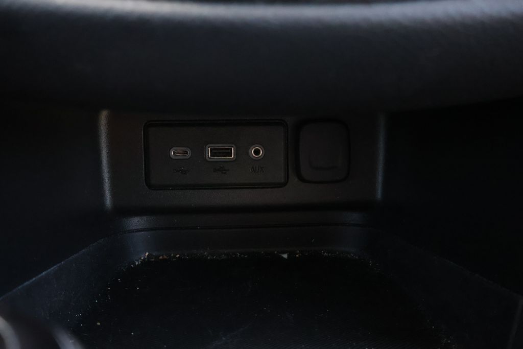 Thumbnail: 2021 Chevrolet Equinox - 24