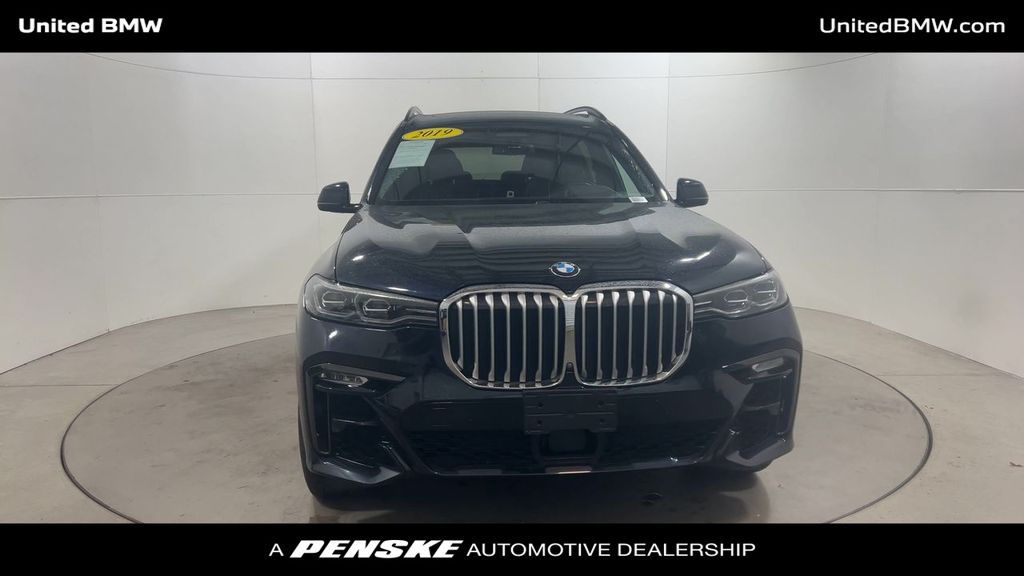 2019 BMW X7 xDrive50i 3