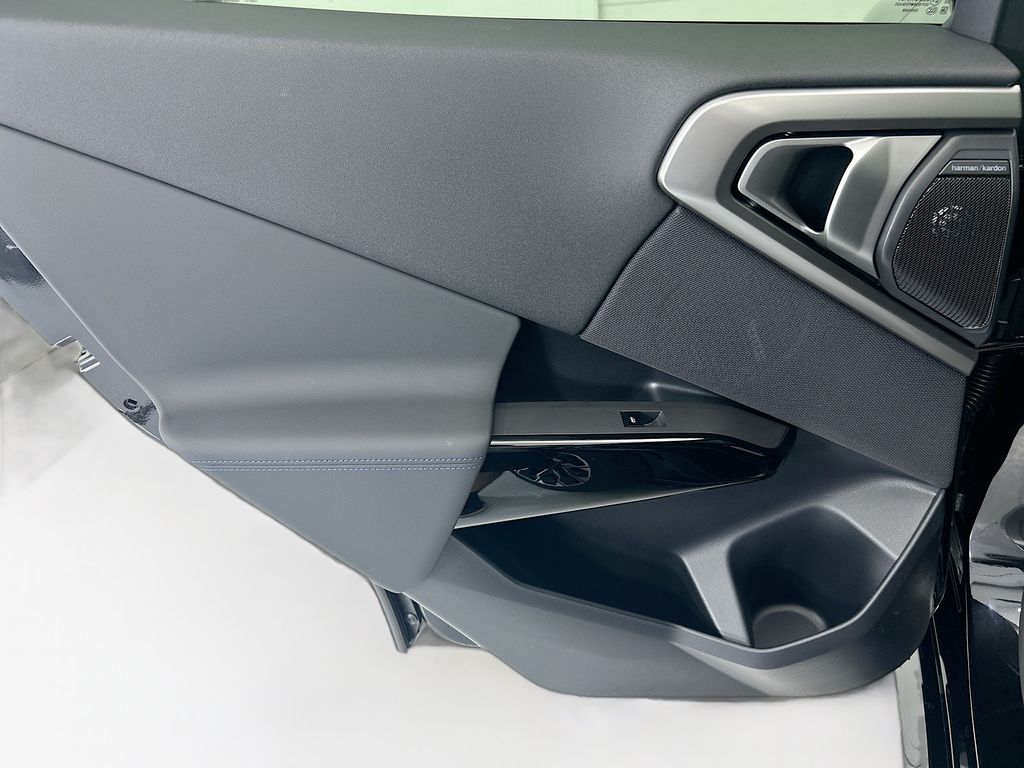 Thumbnail: 2026 BMW X3 - 25