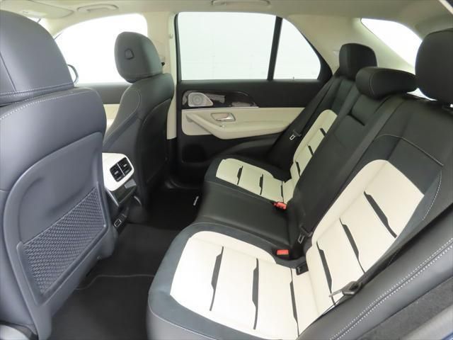 Thumbnail: 2026 Mercedes-Benz GLE - 21