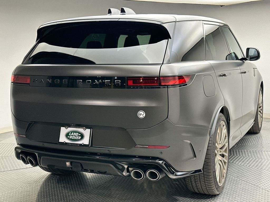 2025 Land Rover Range Rover Sport  3