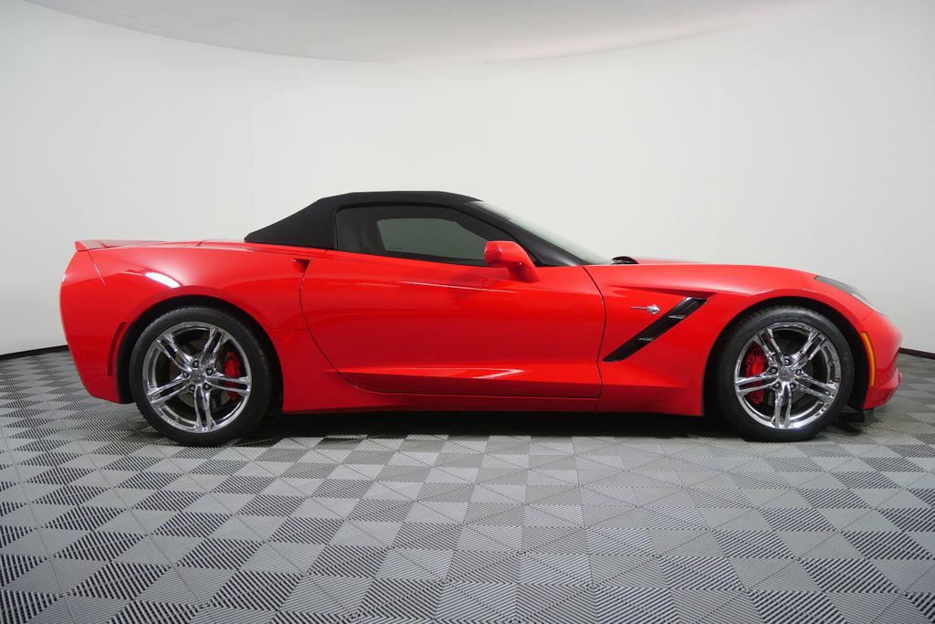 Thumbnail: 2016 Chevrolet Corvette - 3