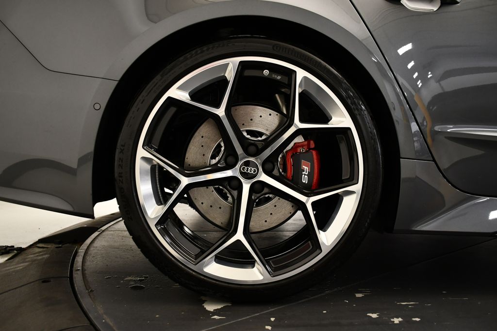 Thumbnail: 2025 Audi RS 7 - 14