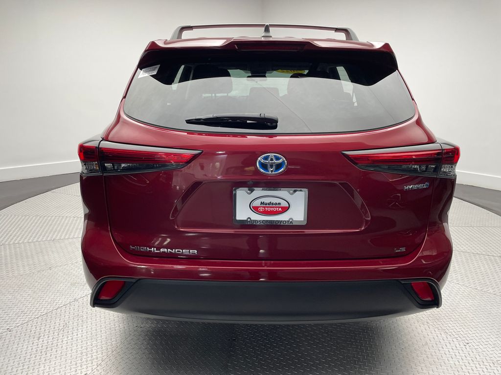 Thumbnail: 2022 Toyota Highlander - 6