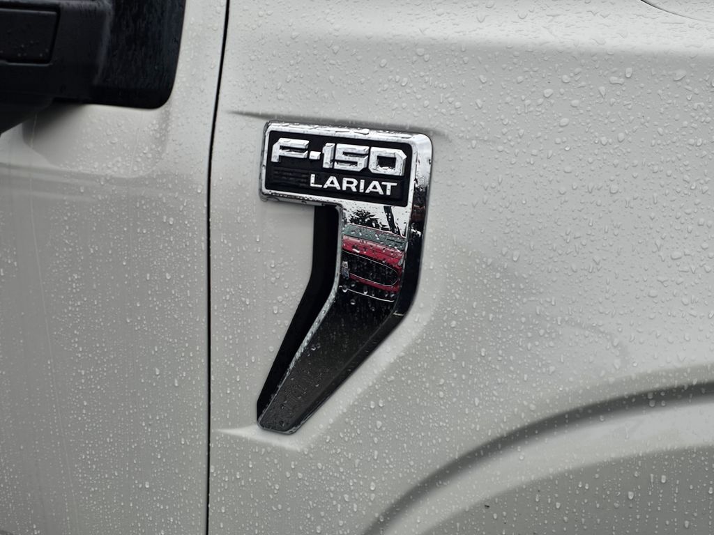 New 2025 White Ford Lariat image 11