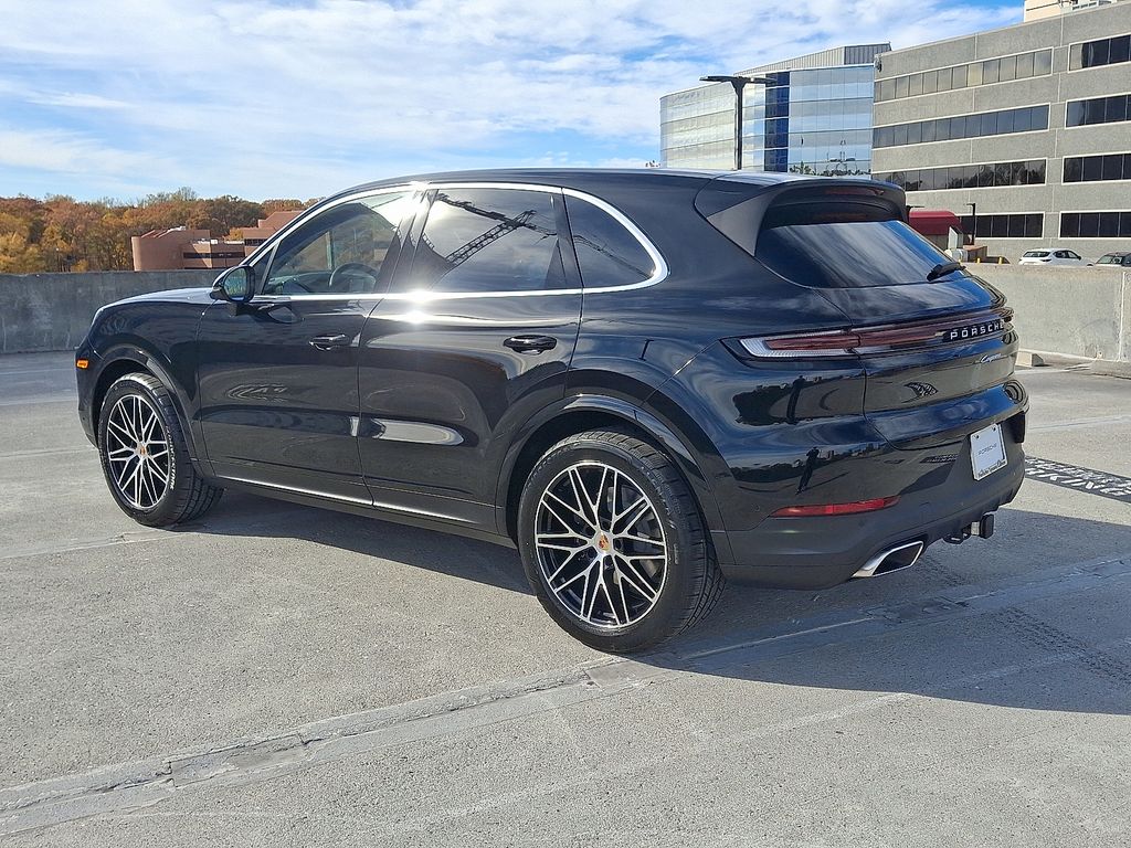 Thumbnail: 2026 Porsche Cayenne - 3