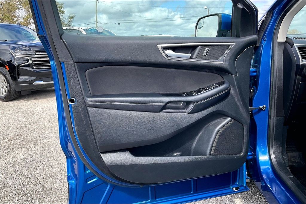 Used 2018 Ford Edge SEL 4D Sport Utility